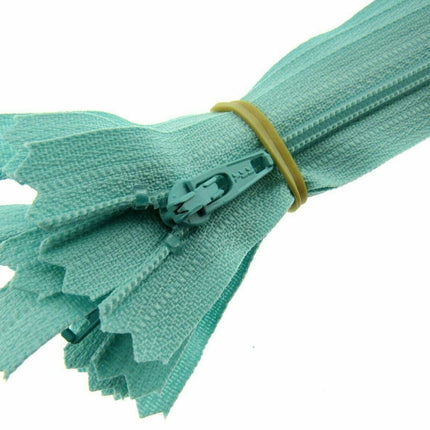 YKK Nylon Closed End Autolock Skirt Zips- 5 x Zips Per Pack - Size 8", 9" or 10" - ThreadandTrimmings