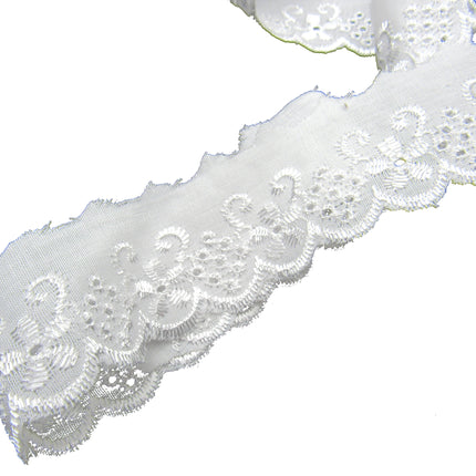 White Cotton Broderie Anglaise Lace Trim 30mm Flat Daisy Chain 3m