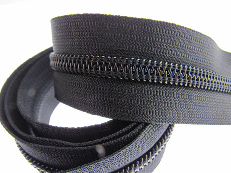 Continuous Nylon Zip Chain - 10m x 9mm - 4 Double & 4 Long Pull Non Lock Sliders - ThreadandTrimmings