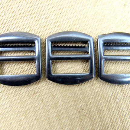 Toothed Waistcoat Buckles with Adjusting Slider Bar - Black, Gold or Silver CX51 - ThreadandTrimmings