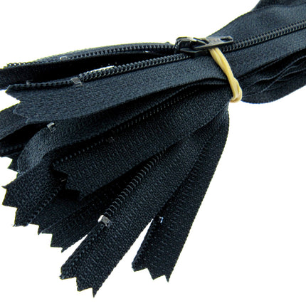 YKK Nylon Closed End Zips Pack Size 5 Zips 4" 5 " 6" 7" - ThreadandTrimmings