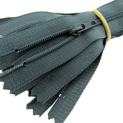 YKK Nylon Closed End Dress / Cushion Zips - 5 x 18", 20" or 22" High Quality Zip - ThreadandTrimmings