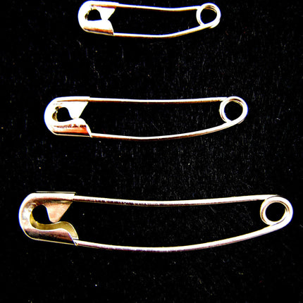 Curved Safety Pins Whitecroft Steel 144 Pieces Assorted Pack 29mm 40mm 52mm