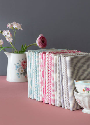 Tilda Classic Basics 6 x Fat Quarters 50cm x 55cm 100% Premium Quality - ThreadandTrimmings