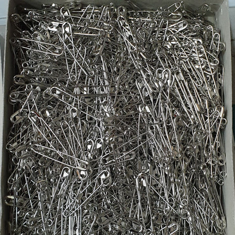 Safety Pins - BEST Mild Steel Nickel Plated - Will Not Rust - Five Sizes - ThreadandTrimmings