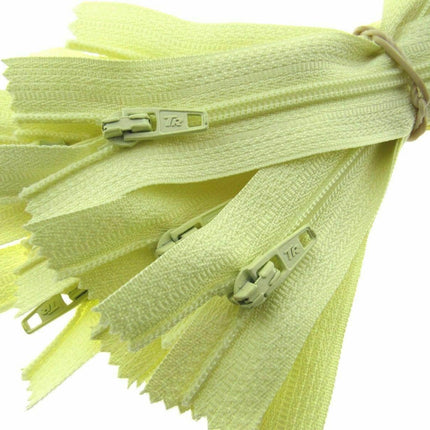 Nylon Closed End Zips 9" - 23cm / 26 Colours / Matching Zip Puller /Trebla Brand