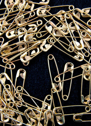 Safety Pins Small Brass  - Gold Colour - Three Sizes - 19mm / 22mm / 28mm - ThreadandTrimmings