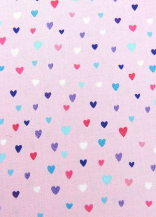 ** STUDIO E's "UNICORN KISSES " FAT QUARTER FABRIC PINK SCATTERED HEARTS BLENDER - ThreadandTrimmings