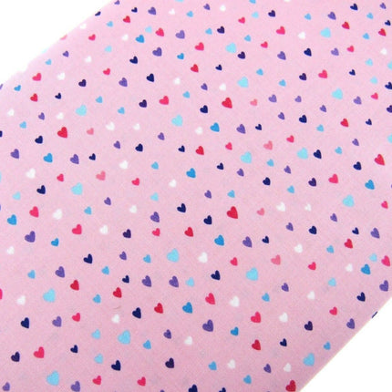 ** STUDIO E's "UNICORN KISSES " FAT QUARTER FABRIC PINK SCATTERED HEARTS BLENDER - ThreadandTrimmings