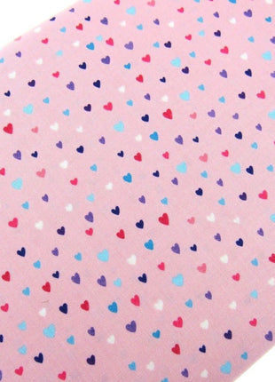 ** STUDIO E's "UNICORN KISSES " FAT QUARTER FABRIC PINK SCATTERED HEARTS BLENDER - ThreadandTrimmings