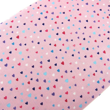 ** STUDIO E's "UNICORN KISSES " FAT QUARTER FABRIC PINK SCATTERED HEARTS BLENDER - ThreadandTrimmings
