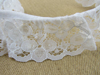 White Gathered Lace - Clover Trim From Nottingham With Scalloped Edge 40mm x 3m