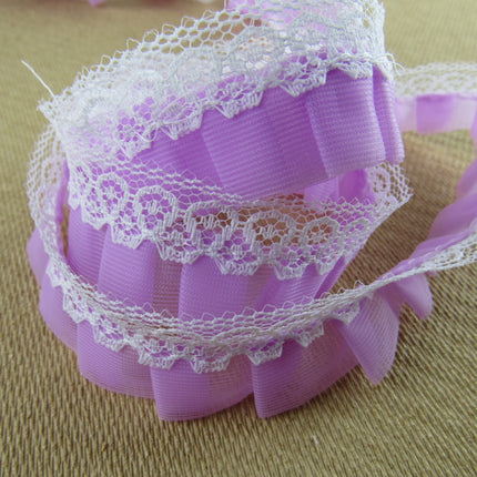 Gathered Pleated Trim in Lilac with White Lace Edge - 25mm x 3 Meters