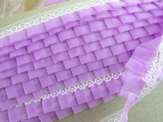 Gathered Pleated Trim in Lilac with White Lace Edge - 25mm x 3 Meters