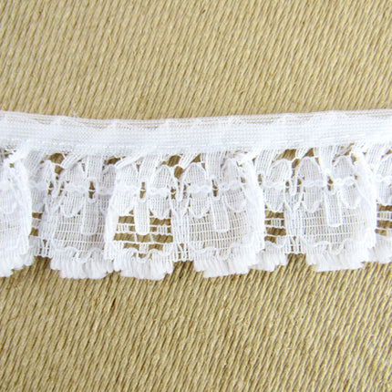 Gathered Frilled Lace with Daisy Chain - 32mm / 1.25" - Nottingham Lace - 426F