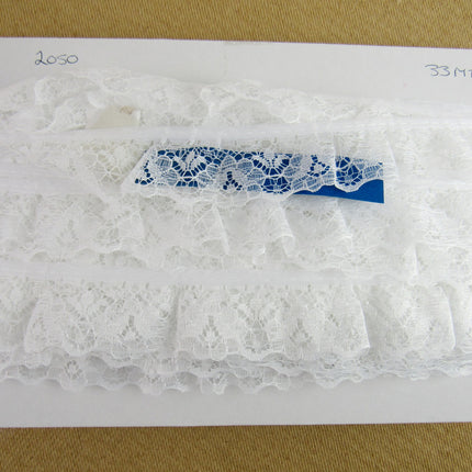 Gathered Frilled Nylon Lace with Large Daisy - 25mm 1" - Nottingham Lace - 2050F - ThreadandTrimmings