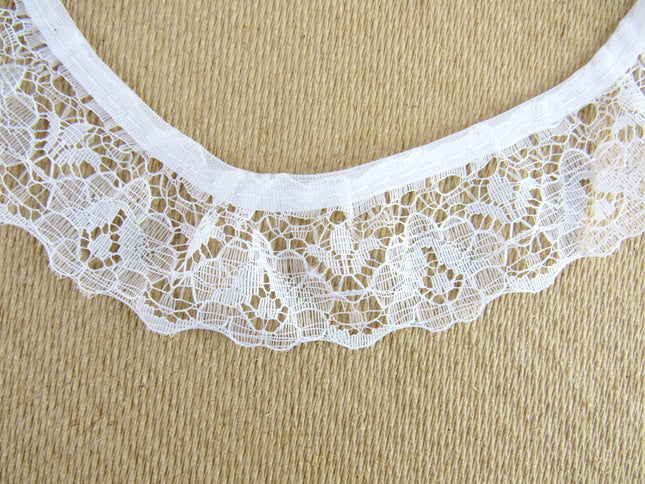 Gathered Frilled Nylon Lace with Large Daisy - 25mm 1" - Nottingham Lace - 2050F - ThreadandTrimmings