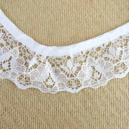 Gathered Frilled Nylon Lace with Large Daisy - 25mm 1" - Nottingham Lace - 2050F - ThreadandTrimmings