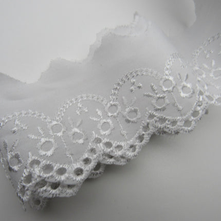 White Cotton Broderie Anglaise with Scalloped Edge x 3m 50mm Wide Flat Lace 1874