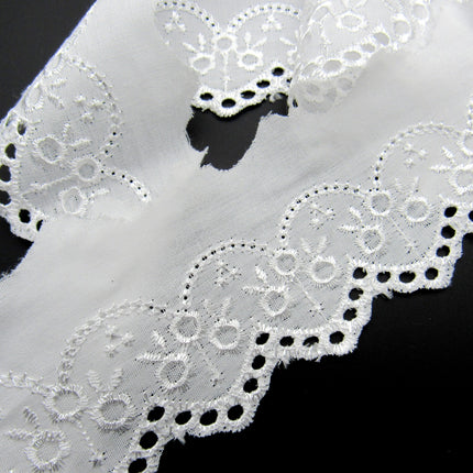 White Cotton Broderie Anglaise with Scalloped Edge x 3m 50mm Wide Flat Lace 1874