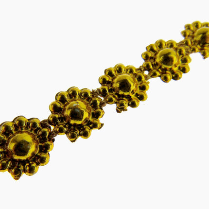 Metallic Daisy Trimming in Gold - 10mm Wide - 0256