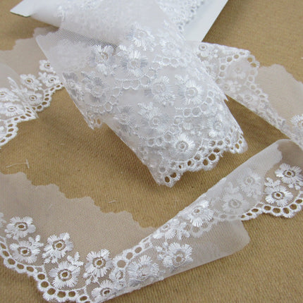 Scalloped Lace with Embroidered Flower 55mm Wide x 3m White, Ivory or Pink 2106 - ThreadandTrimmings