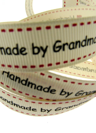 Bertie's Ivory "Handmade by Grandma with Love Symbol" - 16mm - BTB156 - ThreadandTrimmings