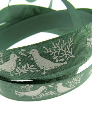 Christmas Turtle Dove Ribbon by Berisfords - 3m Length - 15mm Wide - Peace
