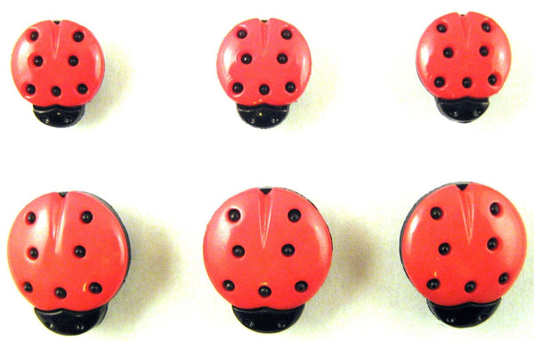 Ladybird Children's Buttons - ThreadandTrimmings
